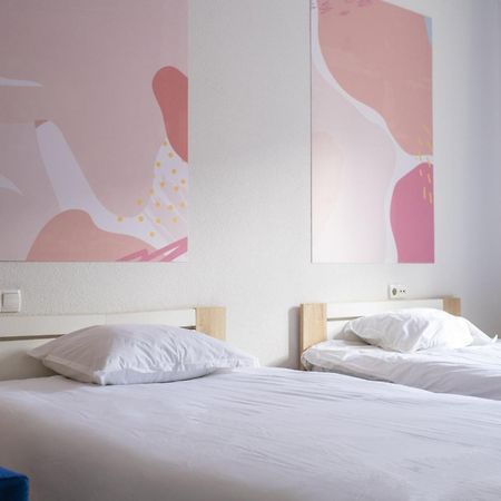 פריזרן Mint Hotel חדר תמונה