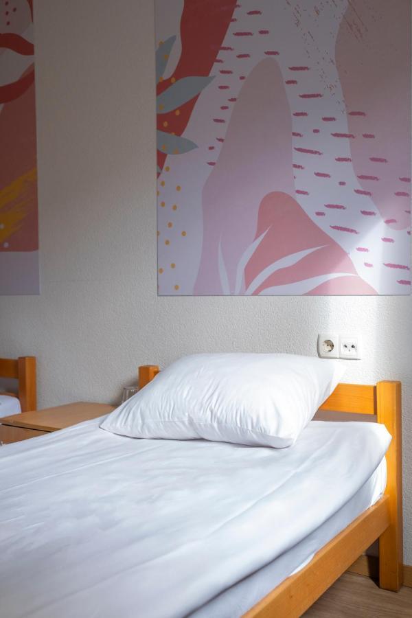 פריזרן Mint Hotel מראה חיצוני תמונה