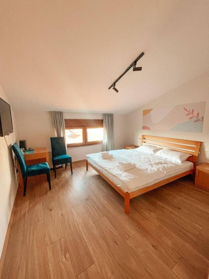 פריזרן Mint Hotel מראה חיצוני תמונה