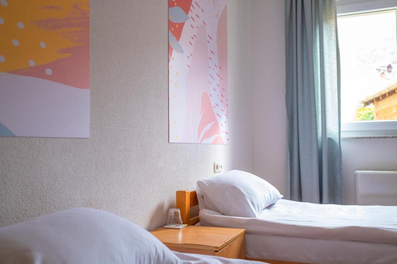 פריזרן Mint Hotel מראה חיצוני תמונה